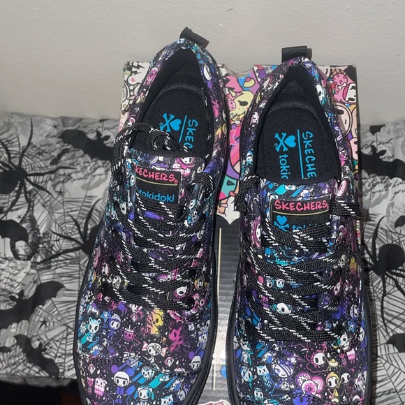💜☠️tokidoki Skechers Size 7.5 - Picture 2 of 6